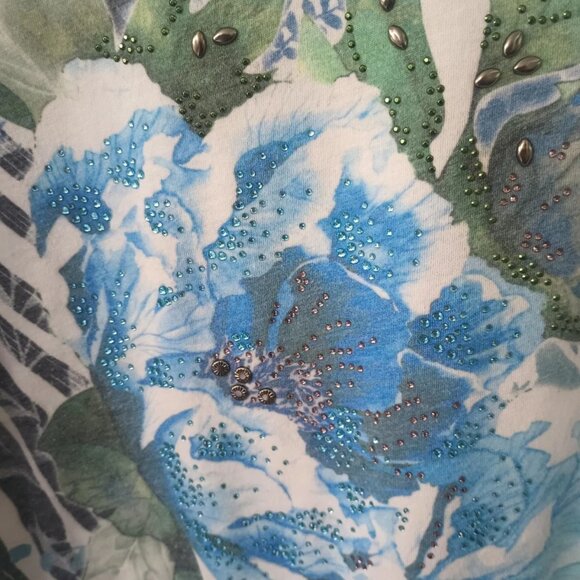 Westbound Woman 2x Plus A-Line Blouse Floral with Embellishments 22/24W - Picture 4 of 8